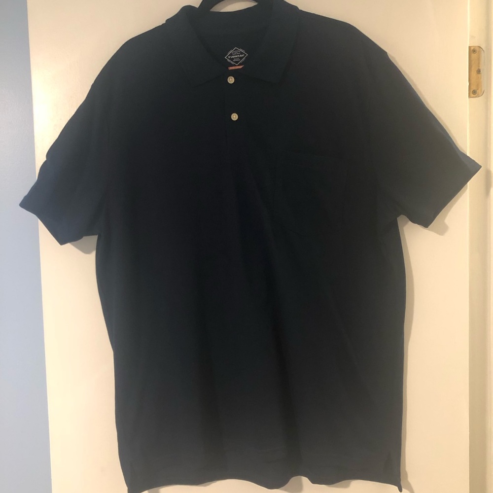 Saint Johns Bay men’s navy polo shirt with pocket. New without tags, never worn.